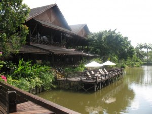 Sepilok Nature Resort (deck)